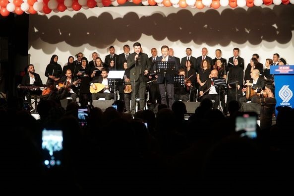 sindirgi turk muzigi toplulugu konser verdi 4a00231 |