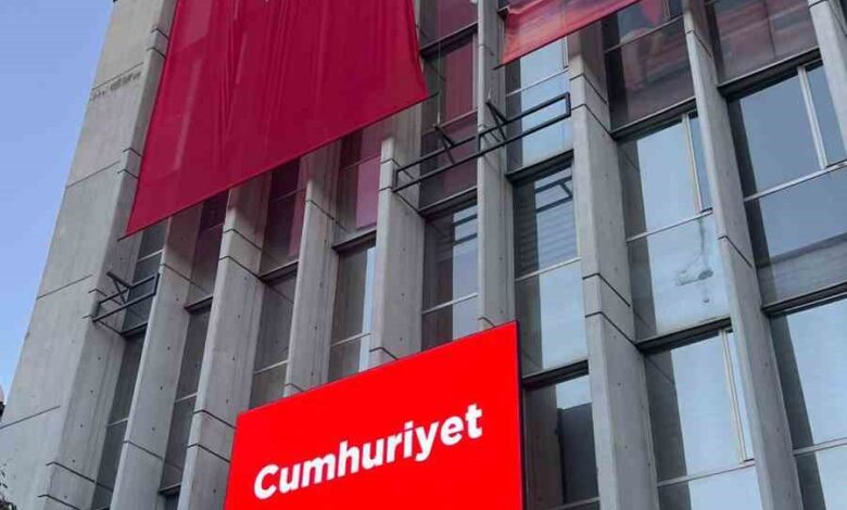 turk dil kurumu ekraninda cumhuriyet bayrami kutlamasi c0f8c9d |