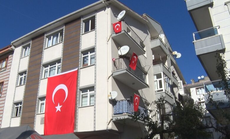 tusas sehidi cambazin babasi ben ogluma bir tokat vurmadim elimi kaldirmadim nasil kiydilar benim ogluma 8bc5af6 |