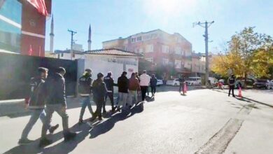 23 duzensiz gocmen ile 2 insan kacakcisi yakalandi 72be282 |