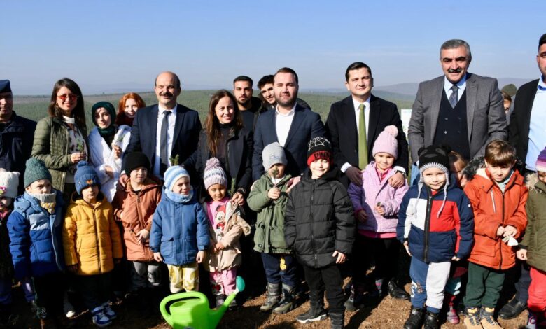 100. yılda yola çıktılar, Balıkesir’e 100 bin ağaç kazandırdılar 1 WhatsApp Image 2024 11 29 at 17.17.51 |