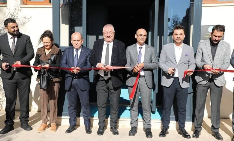 altinoluk meslek yuksekokulunda konferans salonu acildi 8138f5f |