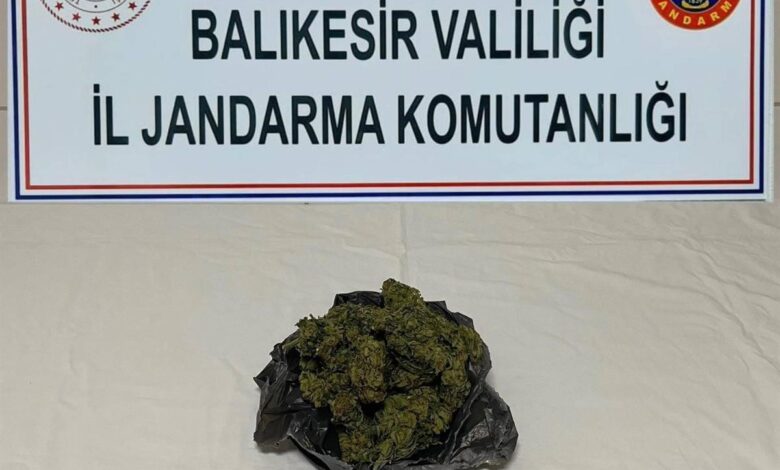 Balıkesir’de kaçakçılık operasyonunda 25 şüpheli yakalandı 1 balikesirde kacakcilik operasyonunda 25 supheli yakalandi 091c5a8 |