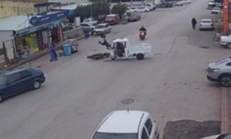 balikesirde motosiklet uc tekerlekli motorlu bisikletle carpisti 2 yarali 6d2b0eb |
