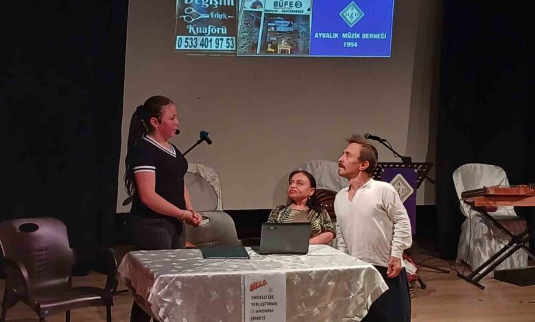 deli doktor 3 aralik engelliler gununde vural sinemasi nejat uygur sahnesinde 1242827 |