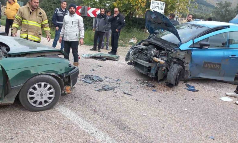 Erdek’te trafik kazası: 2 yaralı 1 erdekte trafik kazasi 2 yarali e884fba |