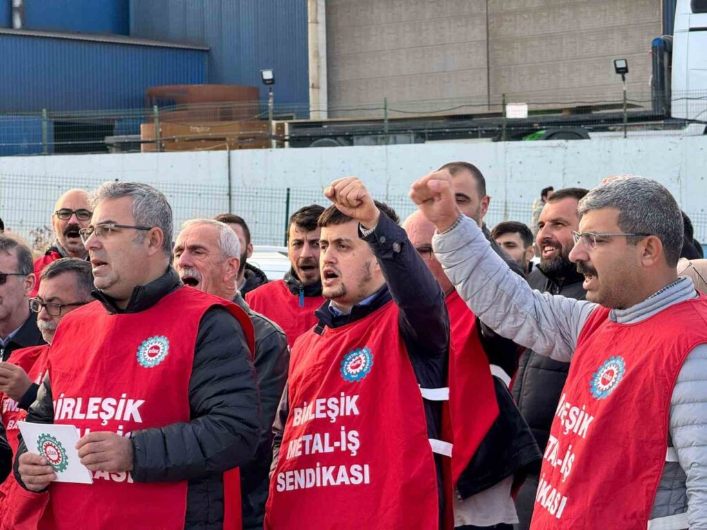 gesbey iscileri haksiz isten cikarmalari protesto etti 22f4556 |
