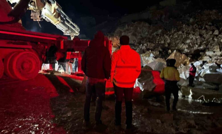 Marmara Adası’ndaki mermer ocağında ikinci işçinin cenazesine ulaşıldı 1 marmara adasindaki mermer ocaginda ikinci iscinin cenazesine ulasildi 2f1c460 |