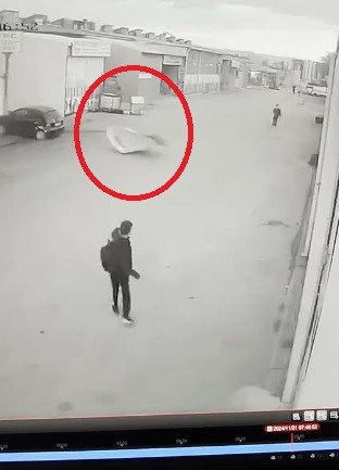 okula giden ogrenci saniyeler ile yaralanmaktan kurtuldu 7733ec2 |