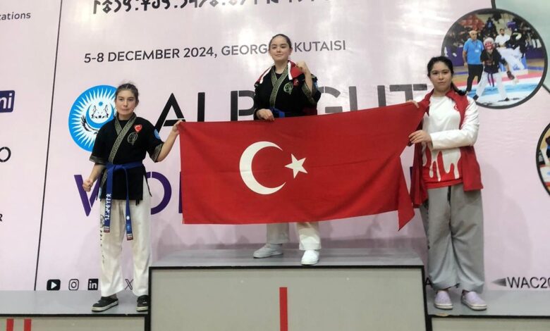 Azmin Zaferle Taçlandığı An: Balıkesirli Öğrenci Hanife Düçer Dünya Şampiyonu Oldu 1 WhatsApp Image 2024 12 19 at 14.27.02 |