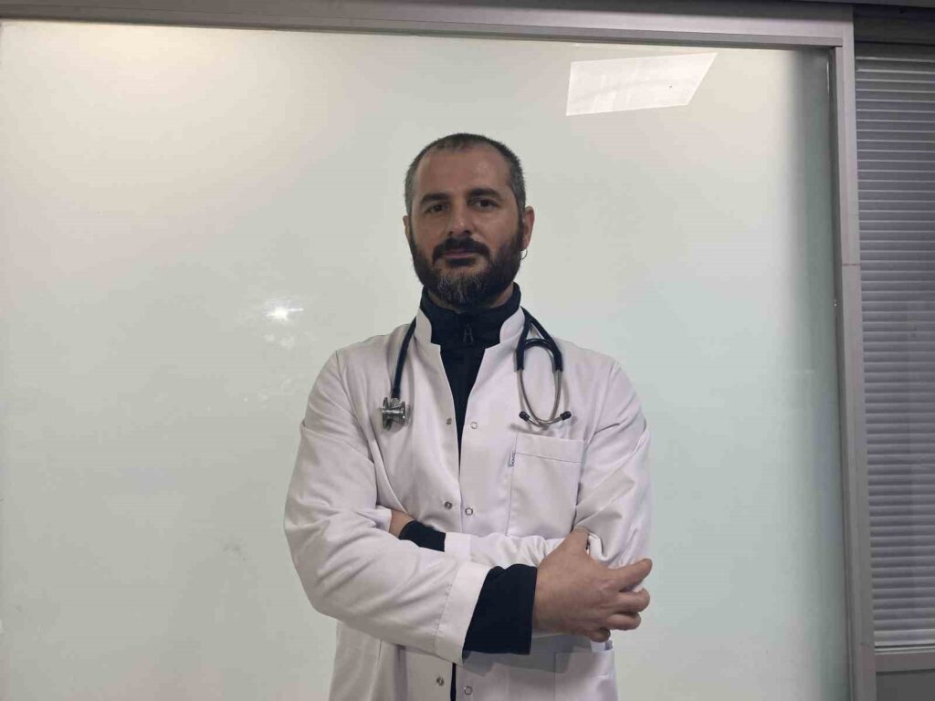 alkol oyunu hastanelik etti sahte ve orijinalini karistirarak icmek istedi ikisi de sahte cikti 3069a43 |