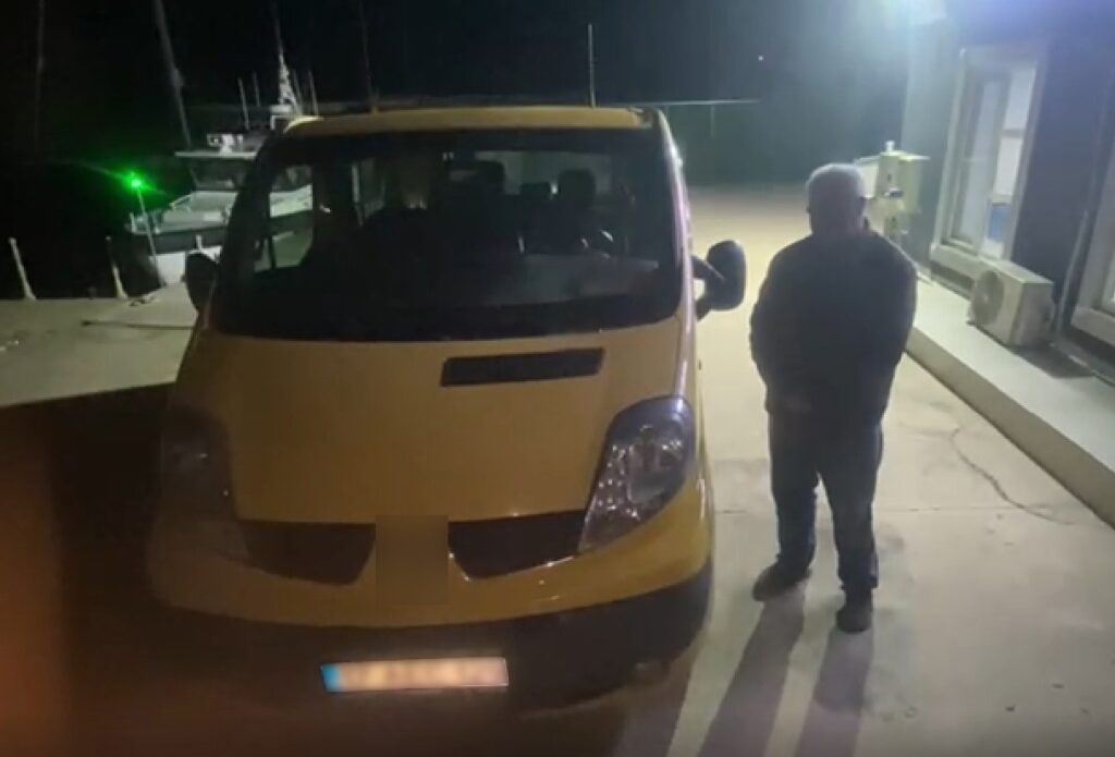 ayvacikta 1 gocmen kacakcisi suphelisi yakalandi 0132373 |