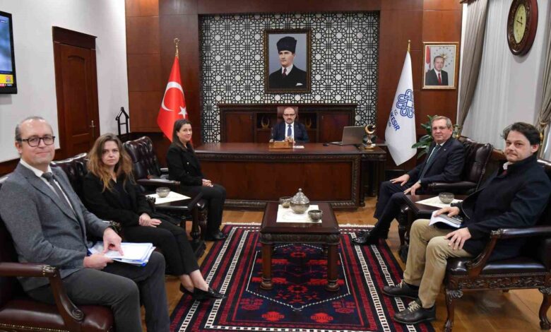 ayvalik alan baskanligindan balikesir valiligini ziyaret 974ed59 |