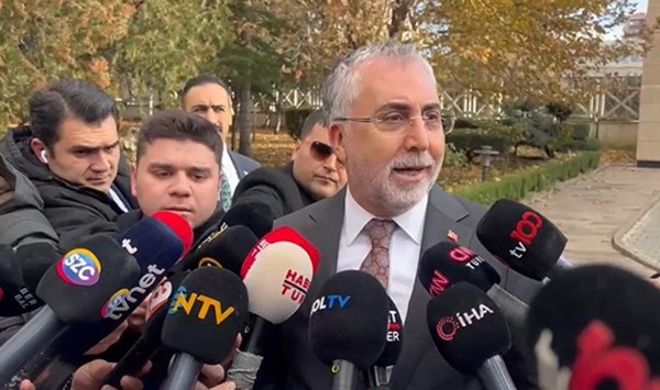 Bakan Işıkhan’dan asgari ücret açıklaması: “Rakamlar üzerine konuşmak şu anda çok erken” 1 bakan isikhandan asgari ucret aciklamasi rakamlar uzerine konusmak su anda cok erken 0b002bc |