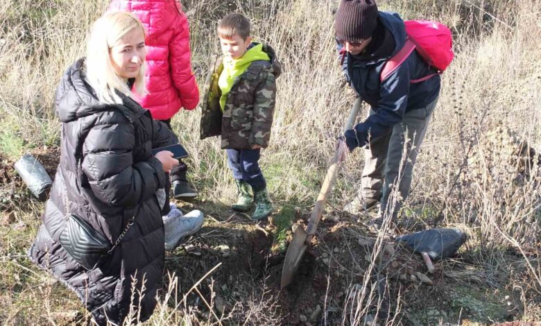 Burhaniye’de 7’den 70’e fidan diktiler 1 balikesirde 7den 70e fidan diktiler e8fe62e |
