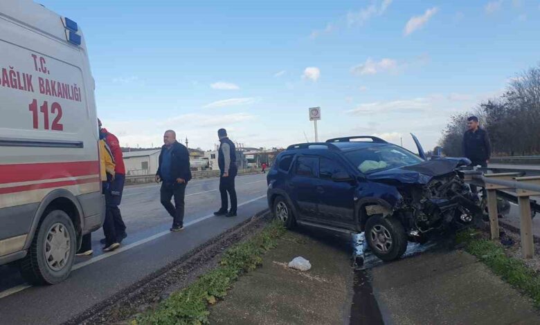 balikesirde direksiyon hakimiyetini kaybeden surucu yaralandi 9b315fc |