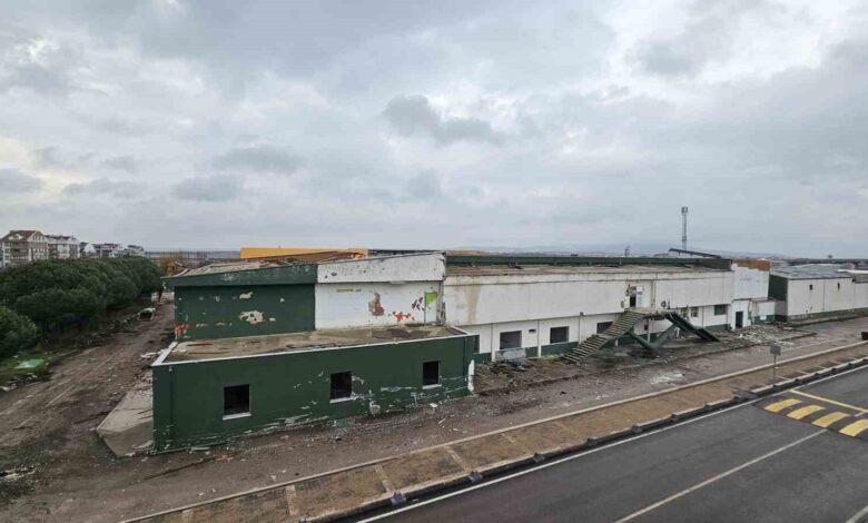 bandirma kara ali acar spor salonunun yikimi tamamlaniyor fc0e570 |