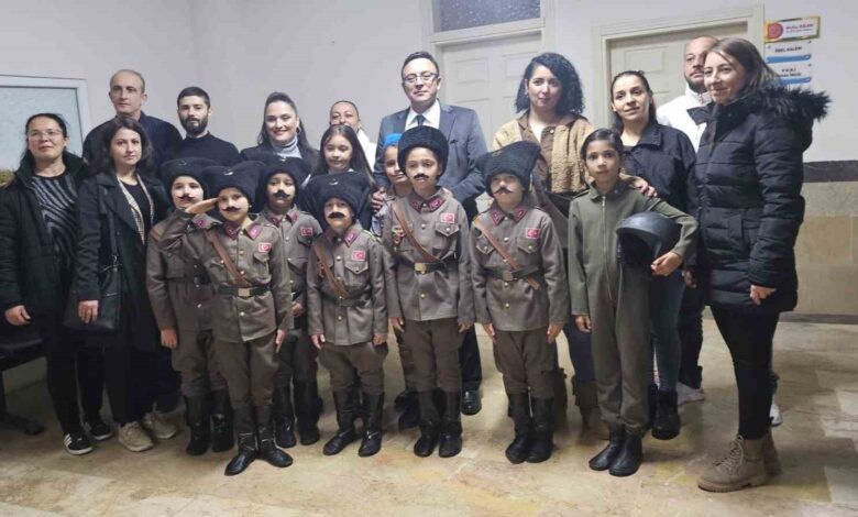 Bandırma’da tarih bilinci, minik öğrencilerden anlamlı ziyaretler 1 bandirmada tarih bilinci minik ogrencilerden anlamli ziyaretler f2857fb |