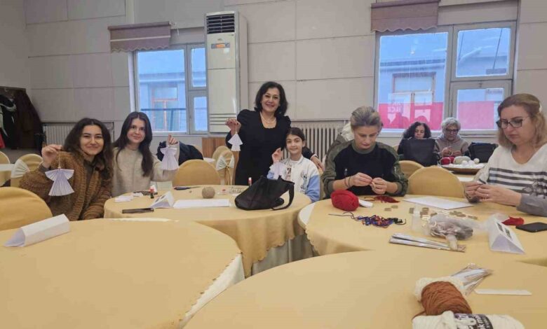Bandırma’da yılbaşı süsleme workshopu başladı 1 bandirmada yilbasi susleme workshopu basladi 5b73a8d |