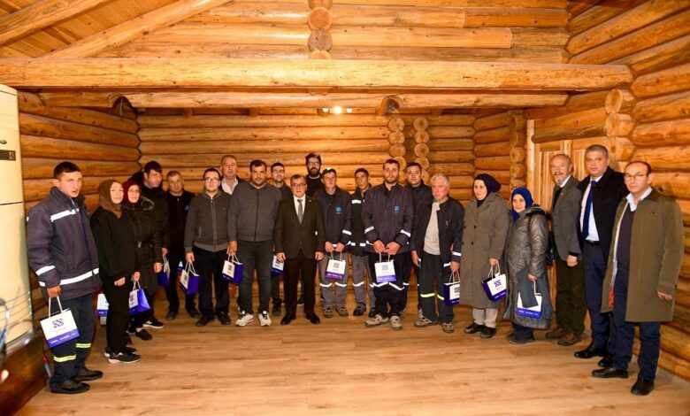 baskan sehirli altieylul icin sizler cok degerlisiniz cea8526 |