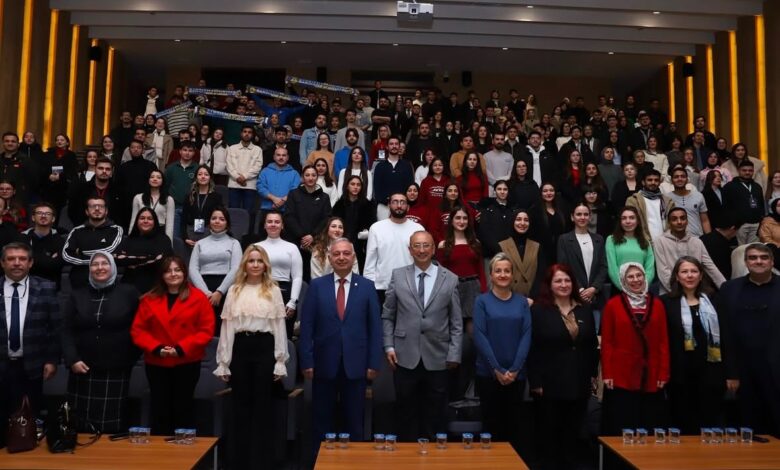baskan yeloglu plastik kapaktan tekerlekli sandalyeye yolculuk seminerine katildi 33fdea3 |