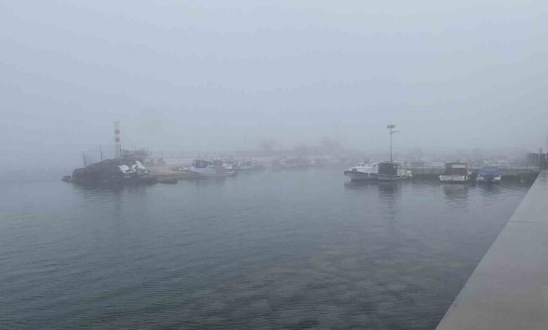 canakkale bogazi sis nedeniyle transit gemi gecislerine kapatildi feribot seferleri gecici olarak durduruldu 47dee72 |