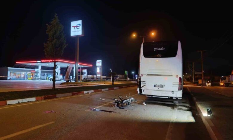 Çan’da motosiklet otobüse arkadan çarptı: 1 kişi öldü, 1 kişi ağır yaralandı 1 canda motosiklet otobuse arkadan carpti 1 kisi oldu 1 kisi agir yaralandi e398c39 |