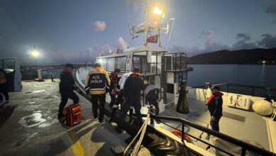 gokceadada rahatsizlanan vatandasin tibbi tahliyesi sahil guvenlik ekiplerince gerceklestirildi fcb1263 |