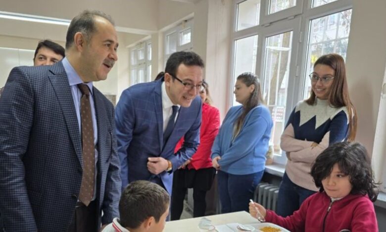 kaymakam aksakal okullari ziyaret etti 21db4f6 |