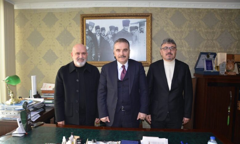 Kaymakam Odabaş’tan, eğitime destek sunan hayırseverlere plaket 1 kaymakam odabastan egitime destek sunan hayirseverlere plaket e45fcee |