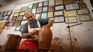 omrunu comlekcilige adayan unesco odullu sanatkr dunyaya usta yetistiriyor d7b4576 |