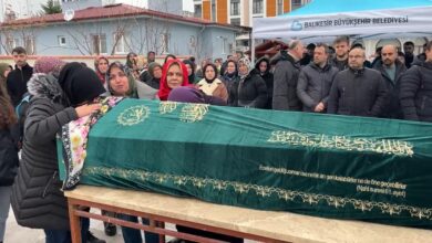 patlamada hayatini kaybeden ozcakir gozyaslariyla ugurlandi a686b0a |