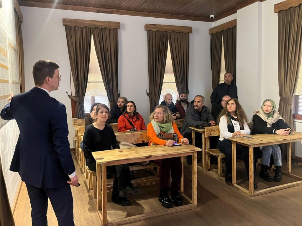 Öğretmen Akademilerinden Balıkesir'de Tarih ve Kültürle Dolu Keşif 4 14 |