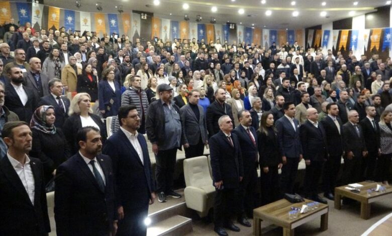 AK Parti Çanakkale İl Gençlik Kolları 7. Olağan Kongresi yoğun katılımla gerçekleştirildi 1 AW372813 01 |