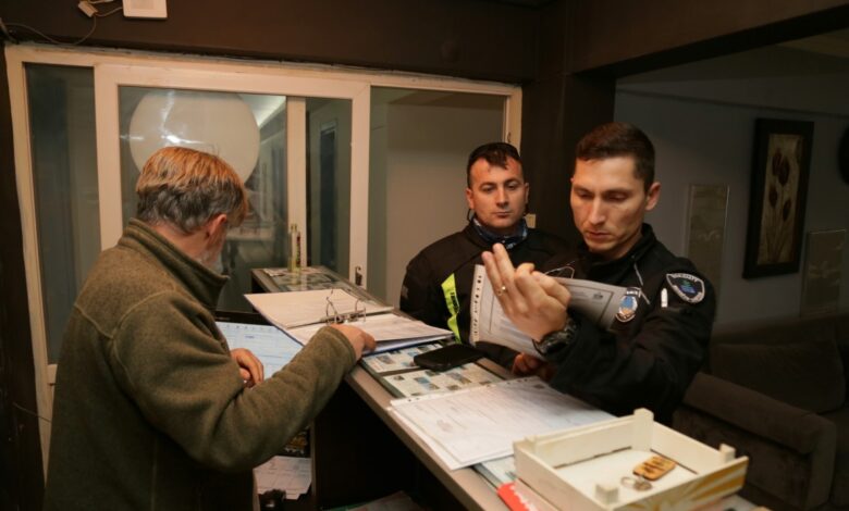 Edremit Belediyesi turizm işletmelerine denetim gerçekleştiriyor 1 EDREMIT BELEDIYESI TURIZM ISLETMELERINE DENETIM GERCEKLESTIR |