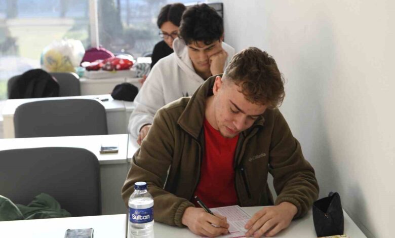 altieylul belediyesi sinava hazirlanan genclerin yaninda 29696f7 |