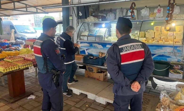 Avşa Adası’ndaki gıda işletmelerinde denetim gerçekleştirildi 1 avsa adasindaki gida isletmelerinde denetim gerceklestirildi 807e1f5 |