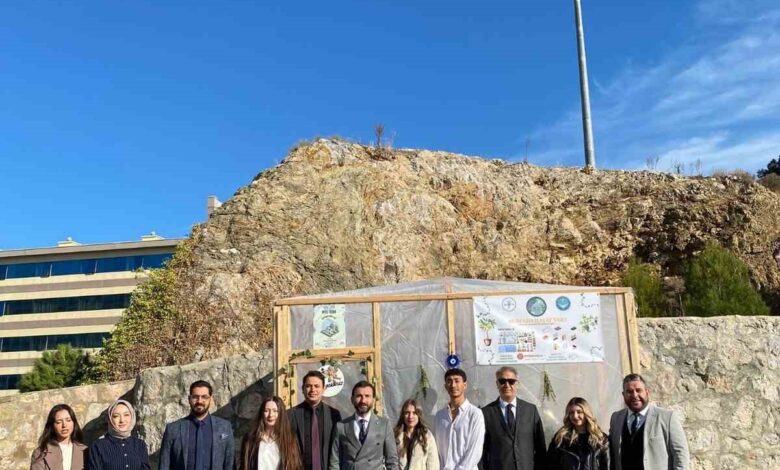 balikesirde universiteliler mini sera kurdu 995358e |