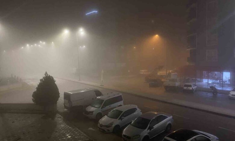 Çanakkale Boğazı sis nedeniyle transit gemi geçişlerine kapatıldı 1 canakkale bogazi sis nedeniyle transit gemi gecislerine kapatildi ecca5ed |