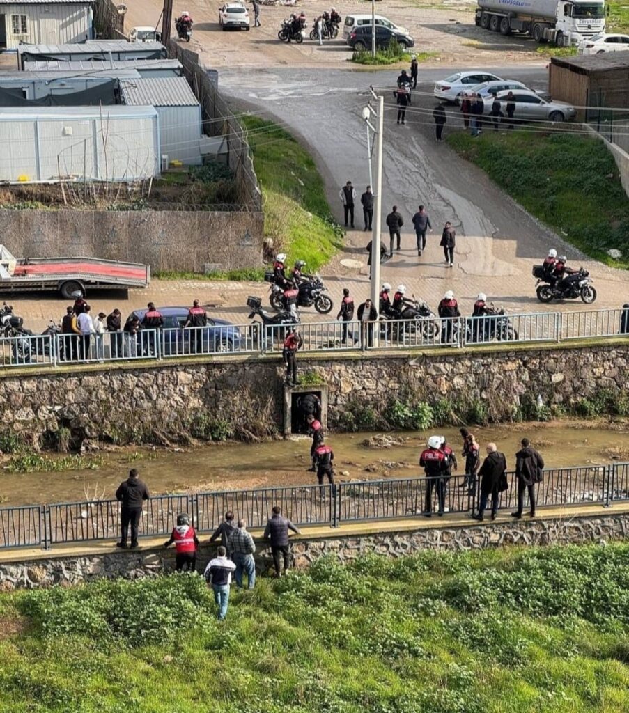 cezaevinden firar eden suc makinesi esini oldurdu a9b7e23 |