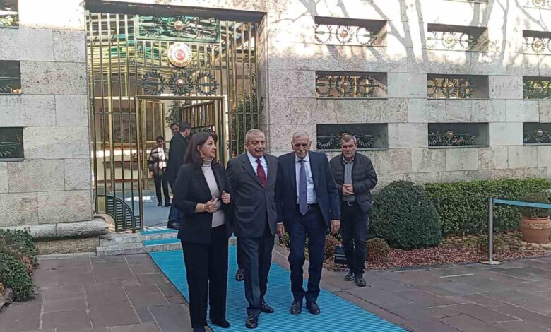 DEM Parti heyeti TBMM Başkanı Kurtulmuş ile görüştü 1 dem parti heyeti tbmm baskani kurtulmus ile gorustu d47d412 |
