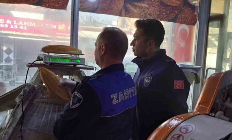 Edremit’te ekmek fırınlarına zabıta denetimi 1 edremitte ekmek firinlarina zabita denetimi 3708210 |