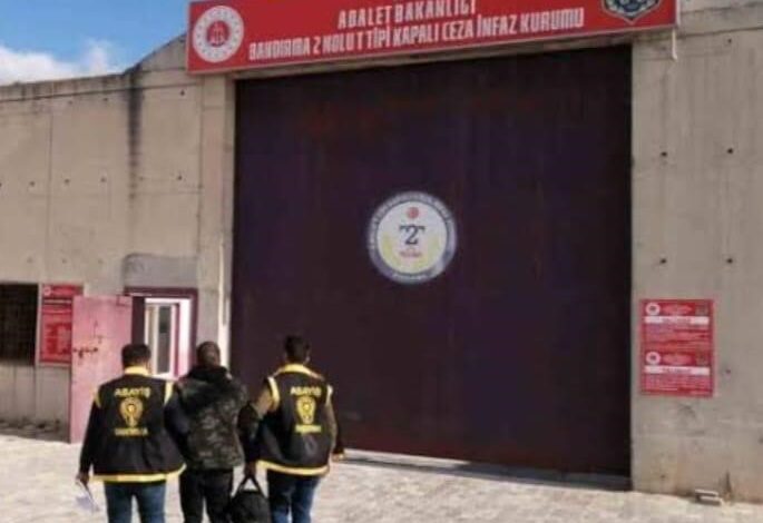 erdekte 12 yil kesinlesmis hapis cezasiyla aranan zanli yakalandi 7ee3d8e |