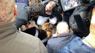 ferdi tayfur gozyaslariyla son yolculuguna ugurlandi 793a140 |