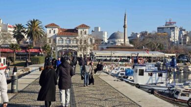 ocak ortasinda gunesli havayi goren bandirmalilar sahile akin etti c61acd0 |