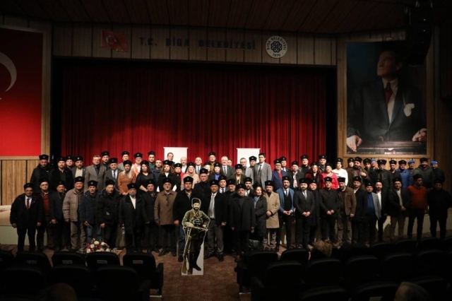 1046492320EDREMIT BELEDIYE BASKANI MEHMET ERTAS SEHIT KAYMAKAMI MEZARI 1046492320EDREMIT BELEDIYE BASKANI MEHMET ERTAS SEHIT KAYMAKAMI MEZARI 1024x682 |