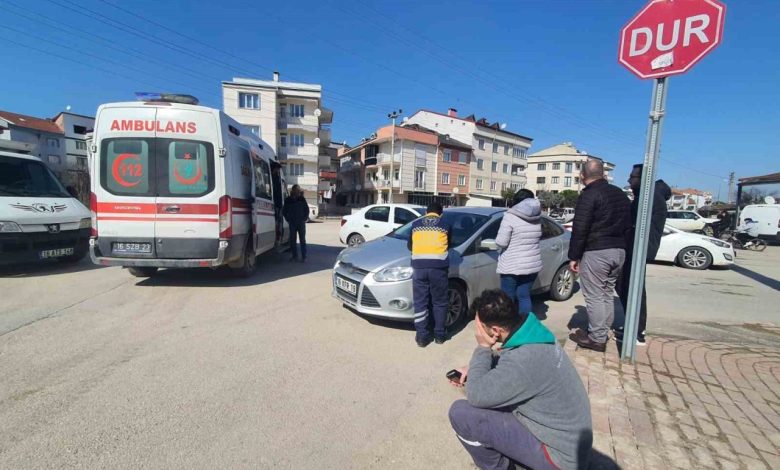 2 otomobil carpisti 2 kisi yaralandi c69811cecf20 |