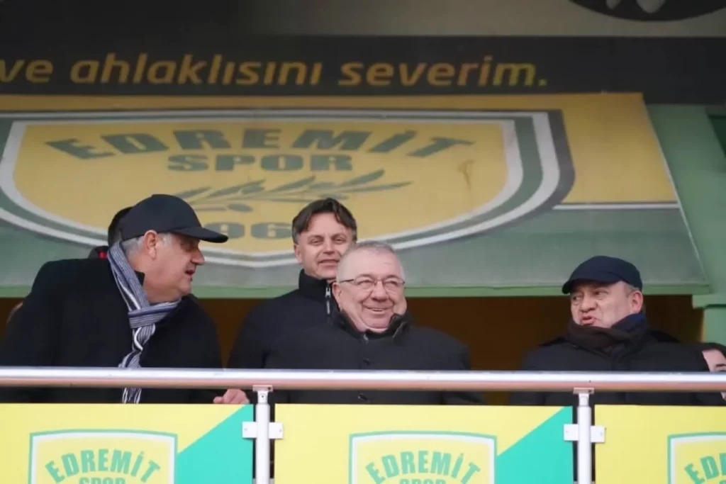 1966 Edremitspor şampiyonluğa koşuyor 2 IMG 20250209 181024 060 |