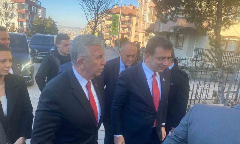 ABB Başkanı Yavaş ve İBB Başkanı İmamoğlu’ndan Özdağ’ın annesine ziyaret 1 abb baskani yavas ve ibb baskani imamoglundan ozdagin annesine ziyaret 199e2b630202 |