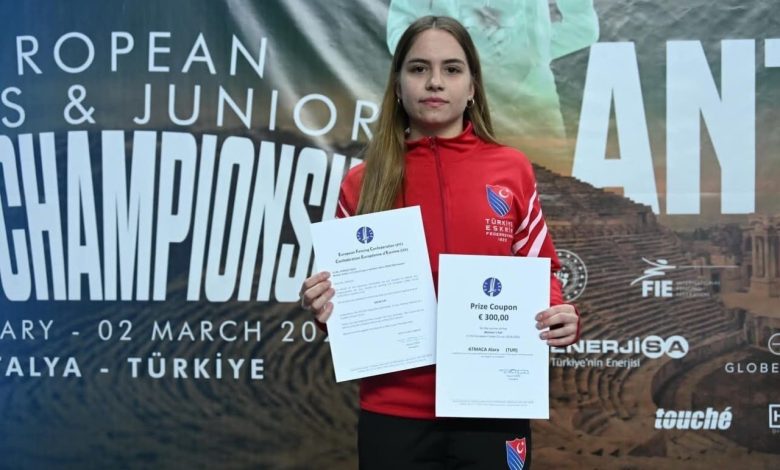 Alara Atmaca’ya, Avrupa Eskrim Konfederasyonundan özel ödül 1 alara atmacaya avrupa eskrim konfederasyonundan ozel odul 9e69d6e9322d |